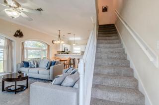 120 Beau Clair - Beachview Townhome with Balcony and Deck in Long Beach - 2