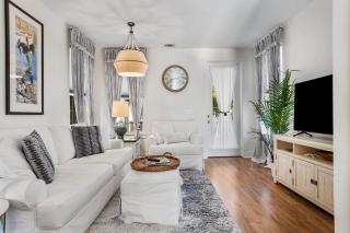 Pelican Cove Cottage located Downtown Ocean Springs - 4