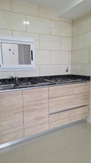 Departamento con balcón, hasta 4 personas, en Tandil, a metros de la plaza principal, con wi fi - 1