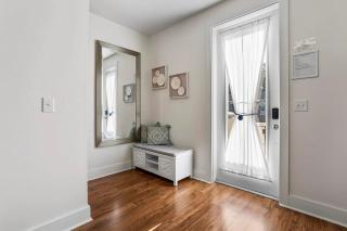 Pelican Cove Cottage located Downtown Ocean Springs - 1