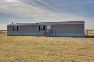 Secluded El Reno Retreat with Private Fishing Lake! - 9