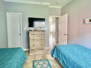 146 Beau Clair - Beachside Townhome with Pool in Long Beach - 4