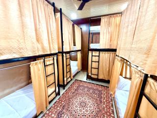 Amritsar Backpackers Hostel - 1