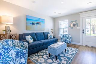 Stylish, BRAND NEW 3 Bed Cottage, Beach Front, DOG FRIENDLY! - 3