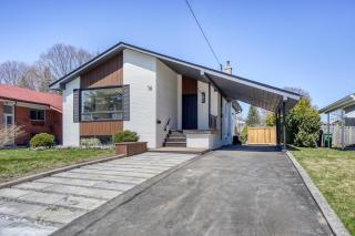 Newly renovated house in Toronto - 10 min to Airport - Free parking - 0