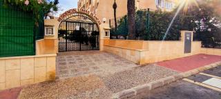 Cozy Apartment on Calle Helena, 8 Minutes from the Beach - La Mata - 9