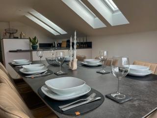 MaMa-Apartments - Netflix, Balkon, Kaffee & Tee, WIFI, Waschmaschine, familienfreundlich, kostenloser Parkplatz - 125 qm - 6