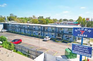 Super 7 Inn By OYO San Antonio NW Medical Center - 0