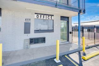 Super 7 Inn By OYO San Antonio NW Medical Center - 3