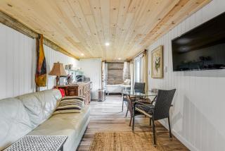 The Wood Shed with hot tub - 7