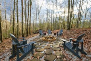 Hot-Tub Wifi Fireplace - Honeysuckle Bridge - Rogers - 5