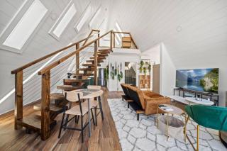 Hot-Tub Sauna Cold Plunge - Evergreen Escape - 3