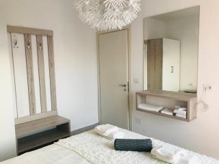 SUNSET APARTMENT - 3