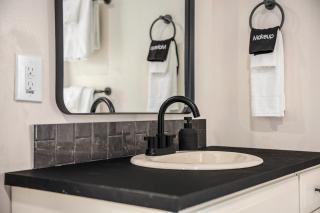 Metro Loft - New Corporate Apt Downtown - 6