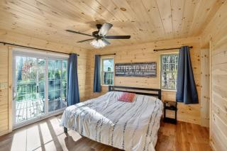 Peaceful Lakefront Cabin in the Catskills cabin - 4