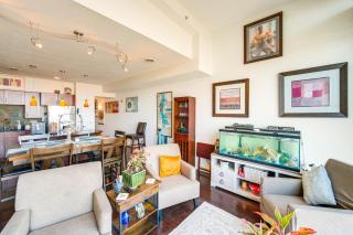 3 Mi to Dtwn Cleveland Condo with Lake Erie Views! - The Angle - 6