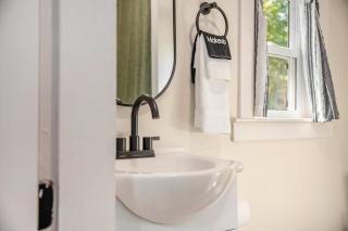 Cornerstone Loft - New Corporate Apt Downtown - Grand Rapids - 2