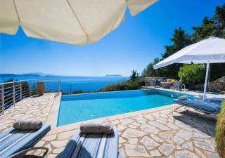 Antonis Petros by Vintage Travel - 0