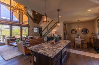 Gretta's Getaway at Eagles Nest - 3