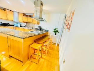 Elite UKi Apartment in Canary Wharf - 6
