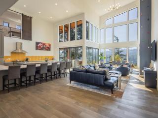 Suncadia 7 Bdrm Home with Amazing View and a Hot Tub - 3