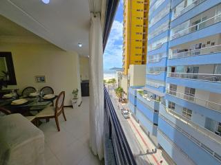 Apto completo a passos da praia em BC CRT0032 - 0