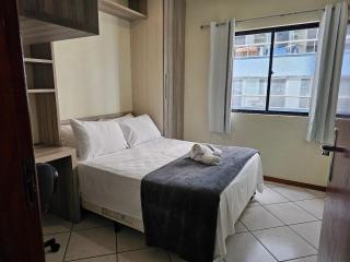 Apto completo a passos da praia em BC CRT0032 - 7