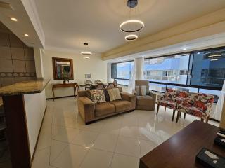 Apto completo a passos da praia em BC CRT0032 - 5