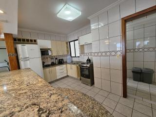 Apto completo a passos da praia em BC CRT0032 - 1