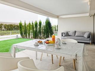 Elegant ground floor bungalow in La Coronelita, Los Balcones, with communal pool - 2