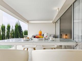 Elegant ground floor bungalow in La Coronelita, Los Balcones, with communal pool - 3