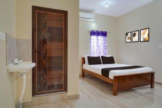 Hotel O Kalpatharu Boarding and Lodging - 1