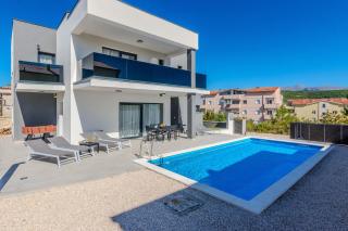 Villa Dalmatia, new modern villa with swimming pool near Zadar - 0