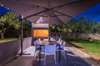 Holiday Home in Ždrelac with Seaview, Terrace, Air condition, WIFI (4652-1) - 2