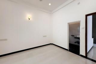 Brand-New Modern 2-Bedroom Haven in Weligama - 5