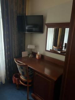 Cozy Historic City Centre Studio - 4