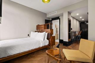 Freeman 1001 by Rove Studio with Shared Amenities - 1