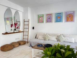 Serenity Family Villa - 5 min walk to Beach - 6