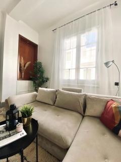 Charming apartment heart of Medina 2 min Royal Palace Tetouan 2BR, Balcony - 8