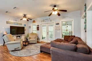 half Mi to Sapelo River Family Home with Large Yard - 7