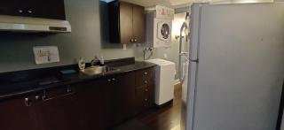 Affordable Private Suite, Near Airport, Free Parking - 7