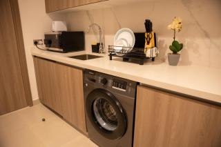 Luxury Yas Golf Studio Next to Yas Parks - 5