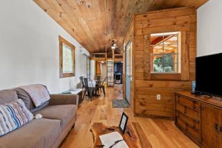 Hot Tub - Sit and Stay Cabin in Red River Gorge KY - 4