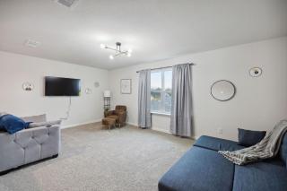 Venice, Large Modern 5BRMs, 2 Living RMs, Parking, Close to Dallas Downtown - 7