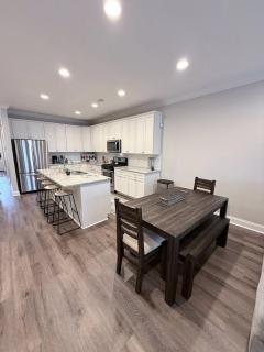 War Eagle Landing a 4BR and 3BA Family-Friendly Auburn Retreat - 5