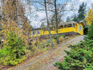 Cozy Forest Hideaway with Hot Tub - 8
