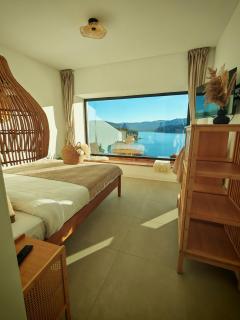 Moon Lake Bicaz - Aurora Garden - 4