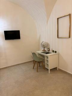 Metro House - Naples - 7