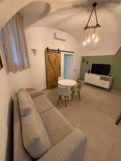 Metro House - Naples - 6