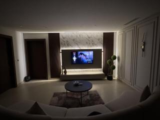 2 BD Designer Apt - Islamabad and Mountain Views - 4